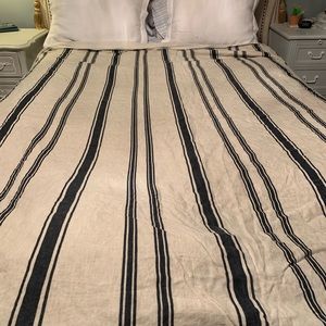 NWOT Harlow Linen Duvet cover